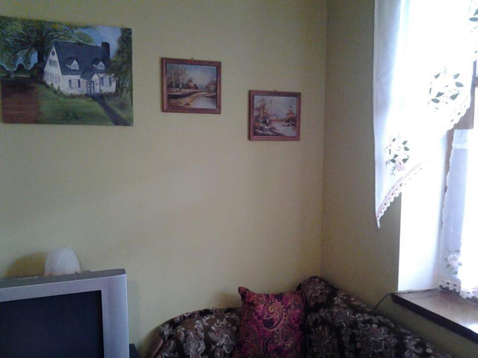 Marine'S Guest House Ananuri Kültér fotó